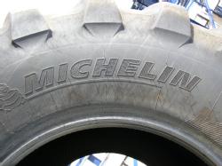 Michelin 1050 Float Tire (5)