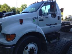 2006 Ford F750 (4)