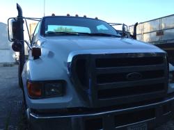 2006 Ford F750 (3)
